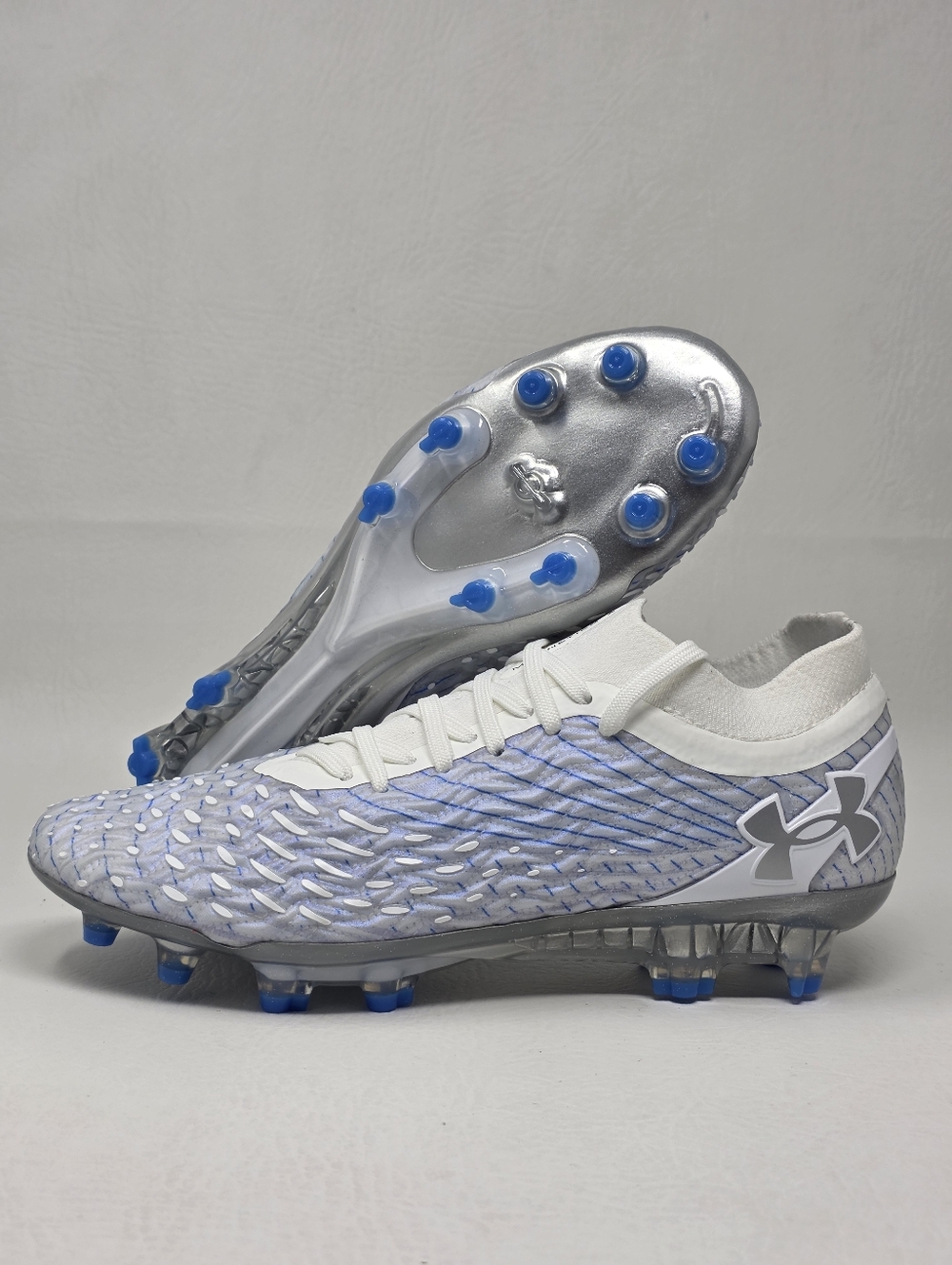 Under Armour Magnetico Pro 5 FG Soccer Cleats 6000546-100 Women's Size 8 New